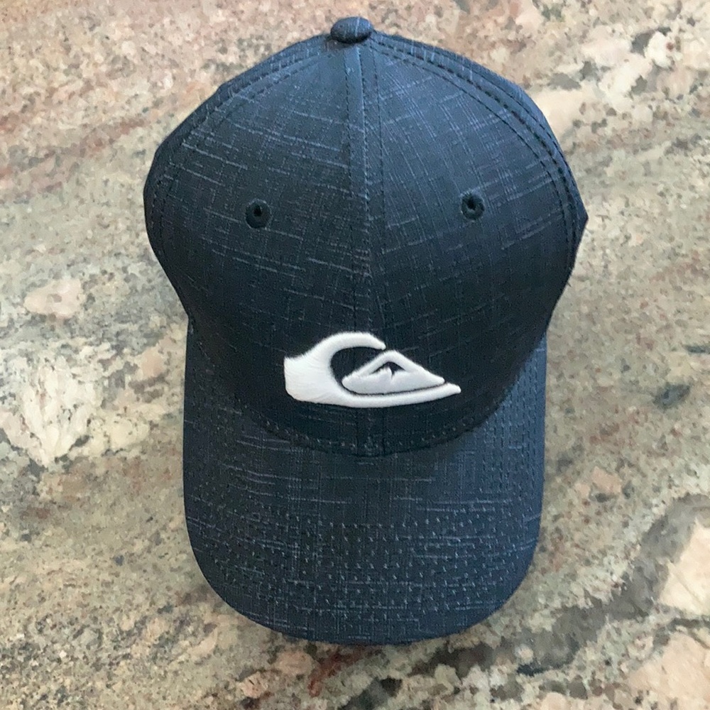 Quiksilver New Era 39Thirty Flex Hat